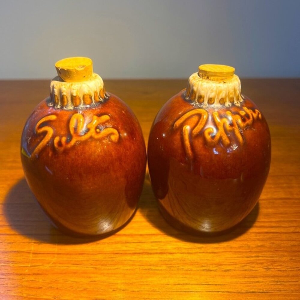VINTAGE HULL POTTERY Little Brown Jug Salt & Pepper 4, tall brown drip glaze